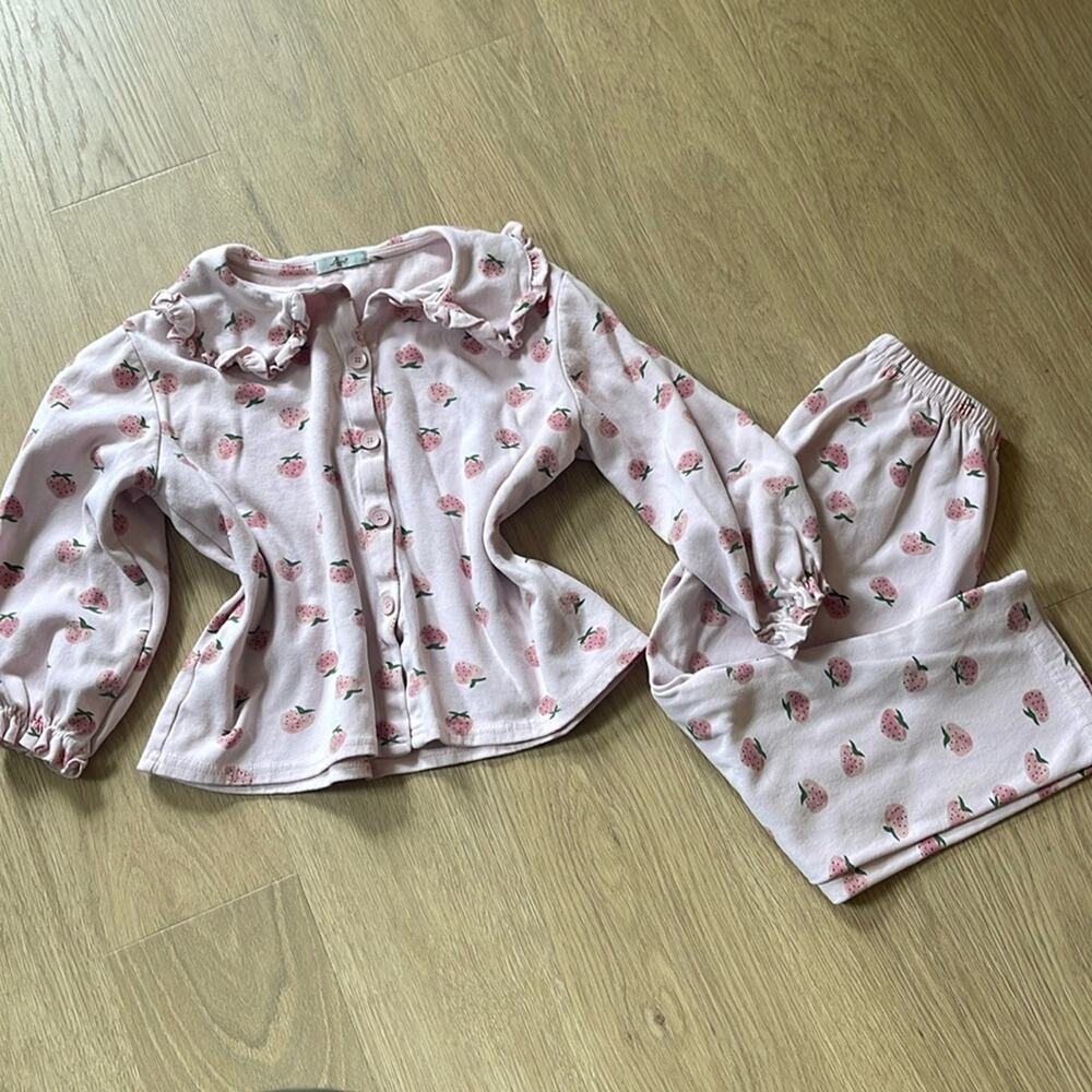 LAVI Pink Strawberry Ruffle Button Top and Sweatpants Set Size 5 / 6